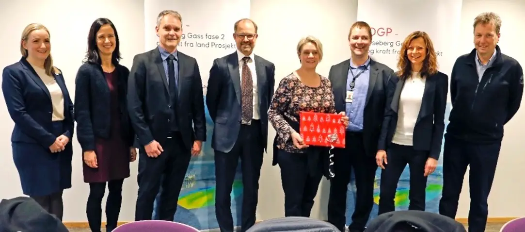 Cecilie Point Pedersen (from left), TotalEnergies, Wenche Tjelta Johansen, The Norwegian Petroleum Directorate, Stein Wolden, ConocoPhillips, Kjell Morrisbak-Lund, Petoro, Marte Mjøs Persen, Minister of Petroleum and Energy, and from Equinor Arild Gjerstad, Cecilie Aarskog Bekkeheien and Kjetil Hove. (Photo: Arne Reidar Mortensen / Equinor ASA)