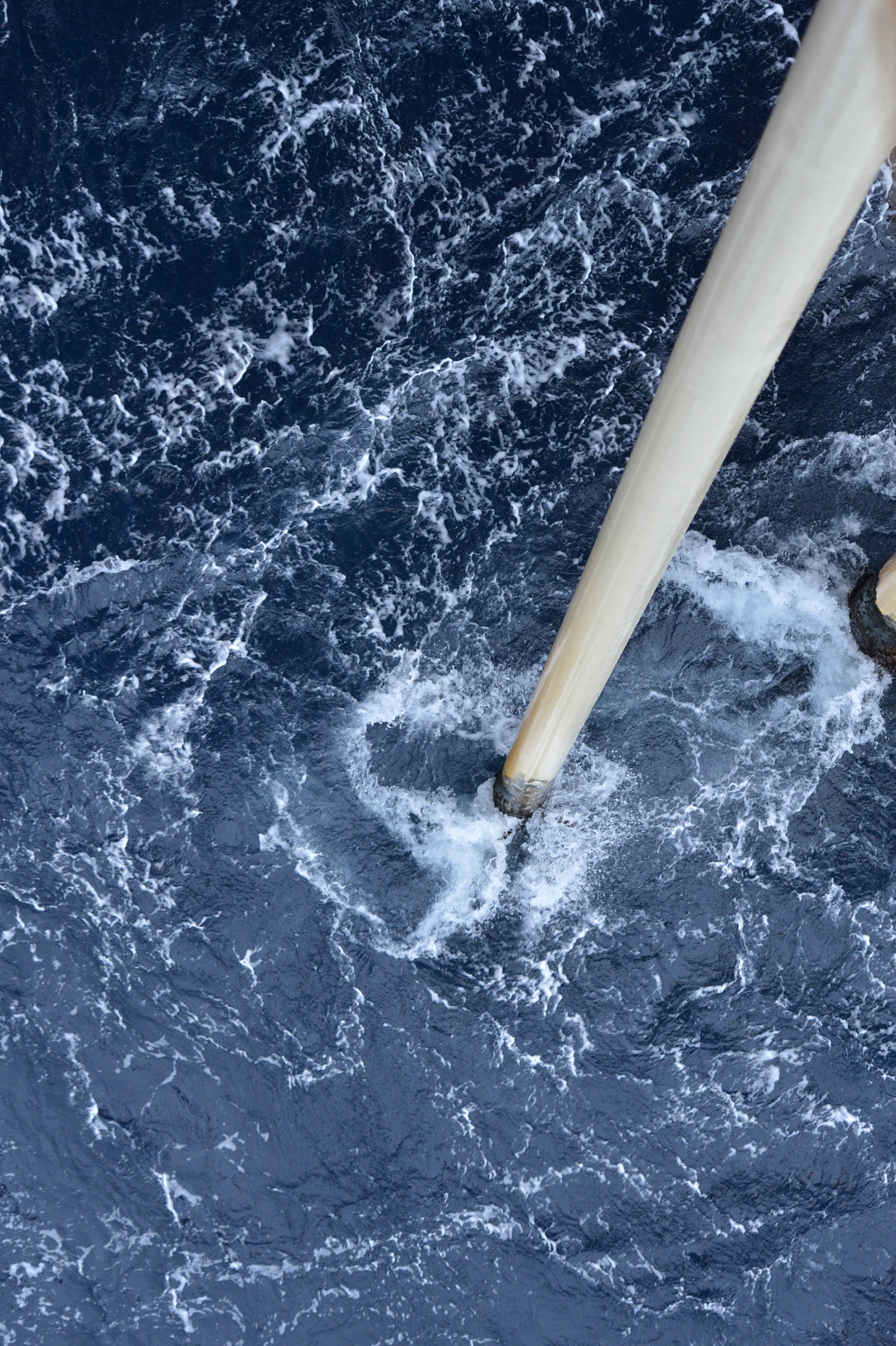 Helikopter lander på Snorre A - Photo Harald Pettersen - Statoil